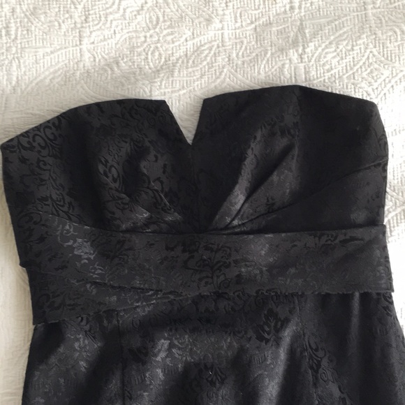 Black Textured Strapless Cocktail Dress - Picture 2 of 4